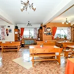 Cudzichowka Bed & Breakfast