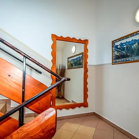 Cudzichowka Bed & Breakfast 2*