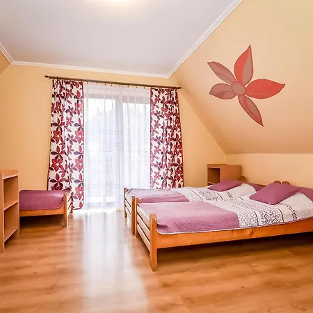 Cudzichowka Bed & Breakfast 3*