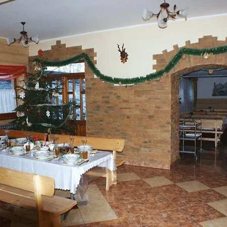 Cudzichowka 住宿加早餐酒店 3*